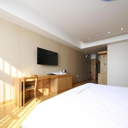Naju Lake 45 Hotel מראה חיצוני תמונה