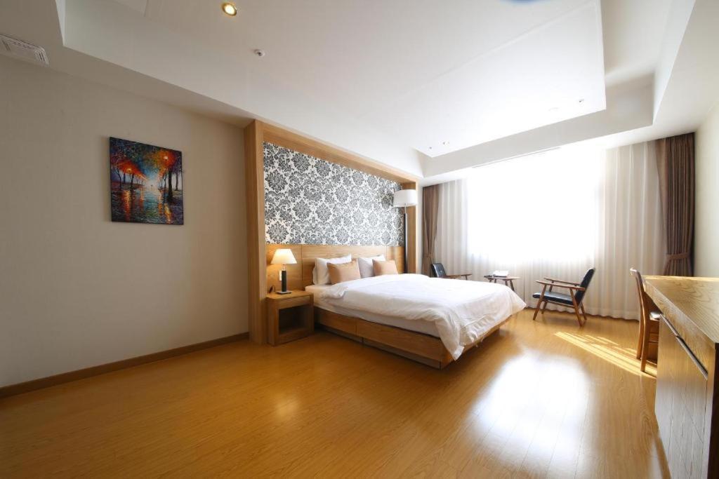 Naju Lake 45 Hotel מראה חיצוני תמונה